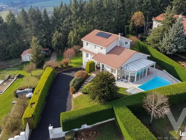Maison 6 pièces 164 m² 