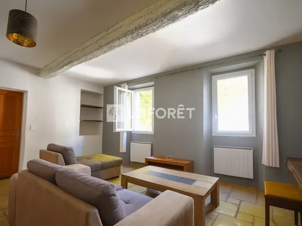 Appartement Duplex T3 60 m² Village provençal 