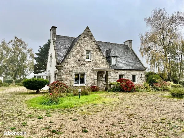 Maison 11 pièces 196 m² 