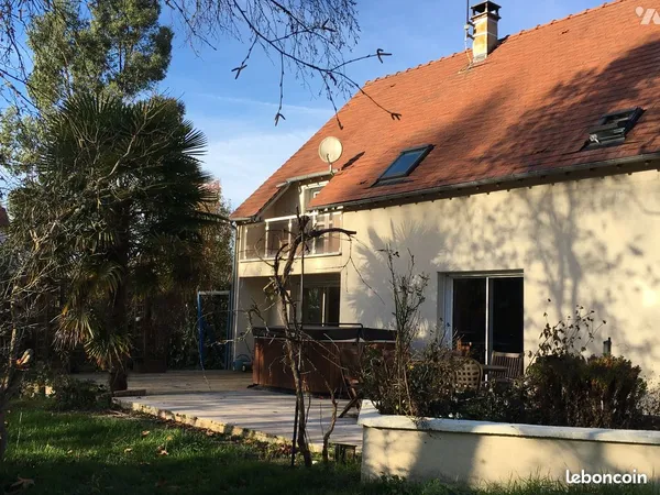 Maison 10 pièces 208 m² 