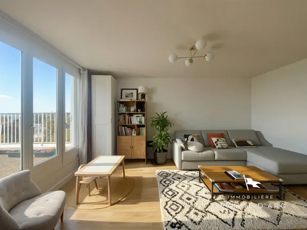 Appartement en dernier étage, 3 Pièces 67m² habitables, avec terrasse 