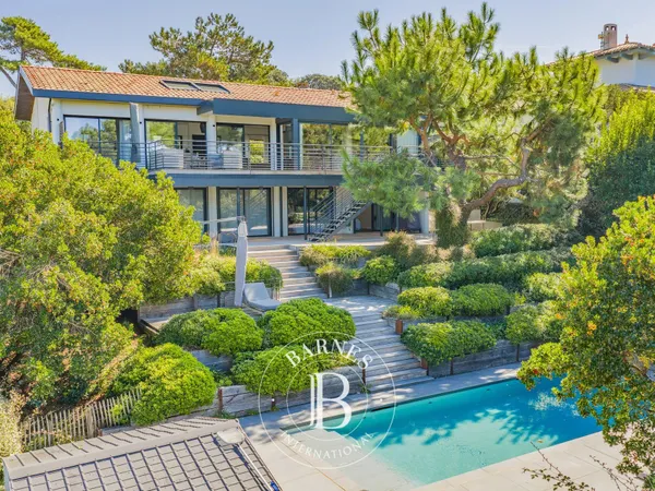 VILLA « ETCHANI » AVEC VUE PANORAMIQUE BASSIN ET PISCINE AU PYLA-SUR-MER - CAPACITÉ 14 PERSONNES 