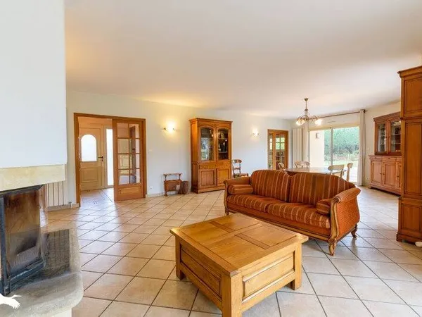 Maison de plain-pied 6 pièces 160 m² 