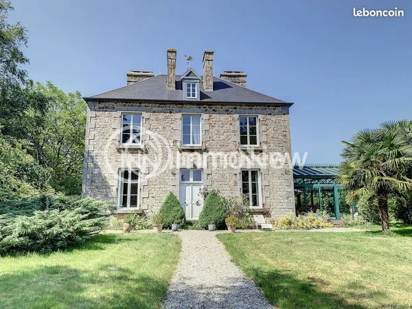 Maison 11 pièces 153 m² 