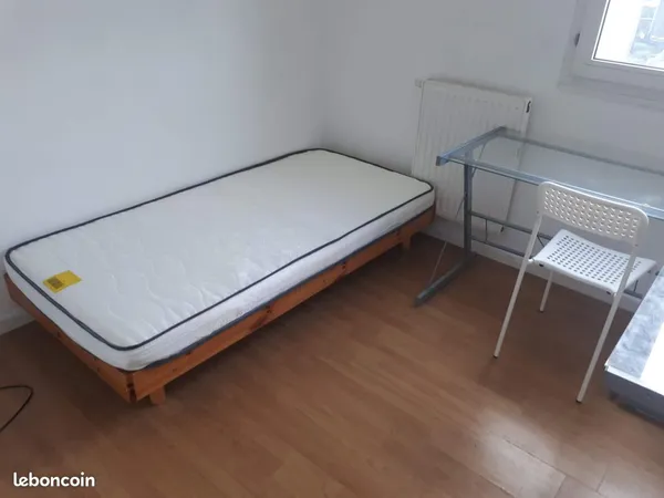 Evry Universitaire chambre en coloc 
