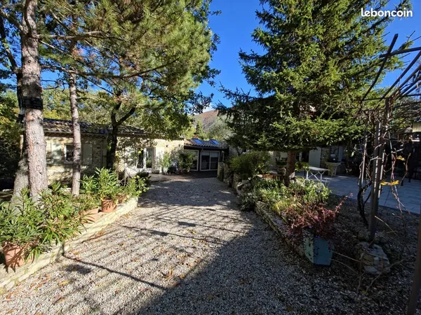 Maison 5 pièces 176 m² 