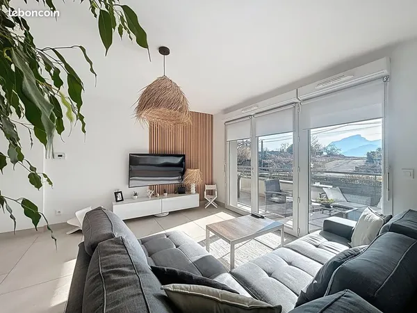 Coup de coeur T3 traversant avec terrasse vue montagnes, garage et prestations premium 