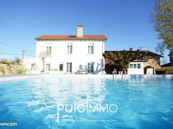 Maison 7 pièces 253 m² 