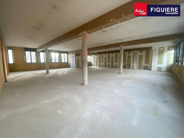 Bureaux 246 m² 