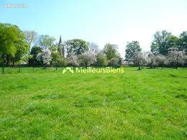 Terrain 1 049 m² Saint Christoly De Blaye 