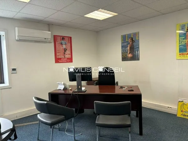 Bureaux 375 m² 