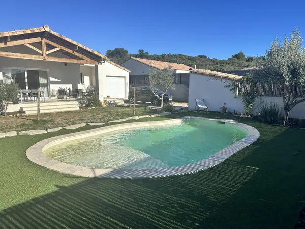 Maison de plain-pied 4 pièces 120 m² 
