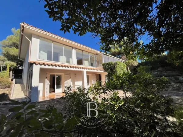 VILLA - VUE MER - PLAGE A PIED 