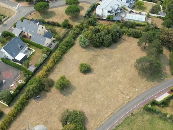 Terrain 649 m² 