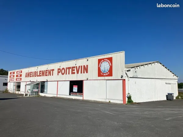 Local commercial 892 m² 