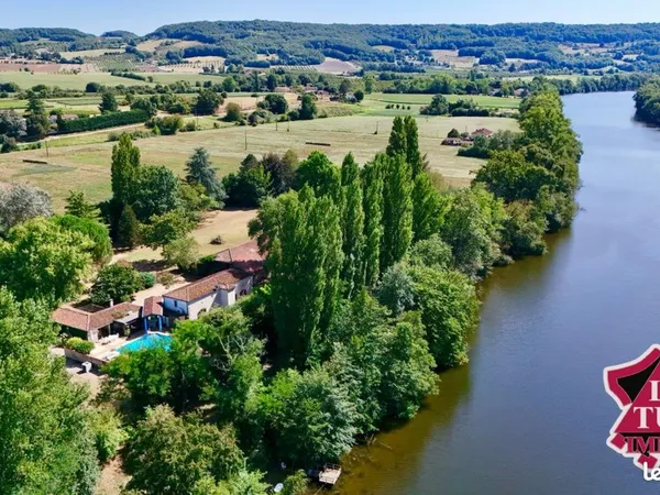 Propriété 8 pièces 310 m² 