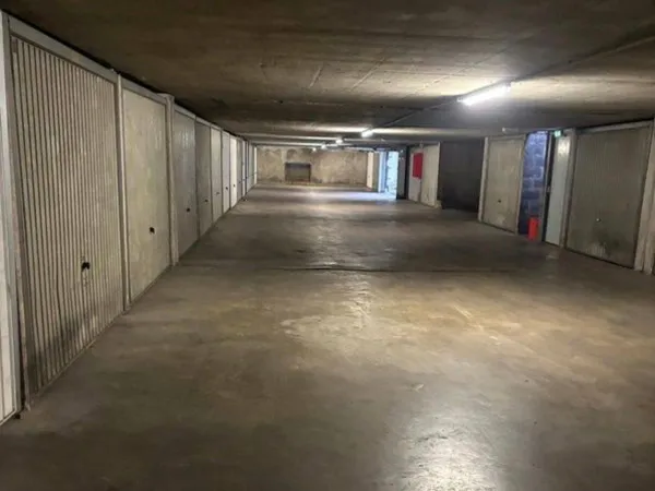 Parking 16 m² 