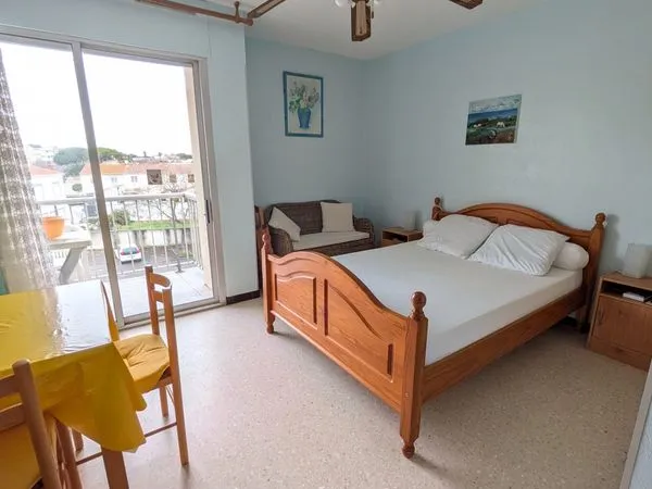 Studio 1 pièce 19 m² 