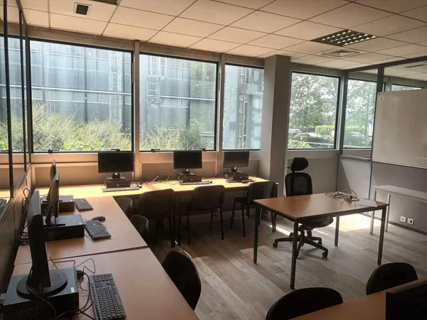 Bureaux 1389 m² 