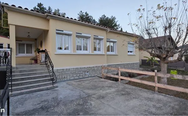 Villa 4 faces 