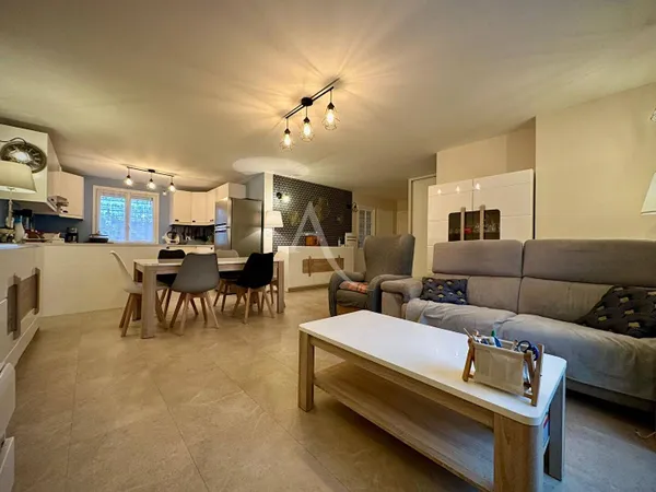 Maison 7 pièces 122 m² 