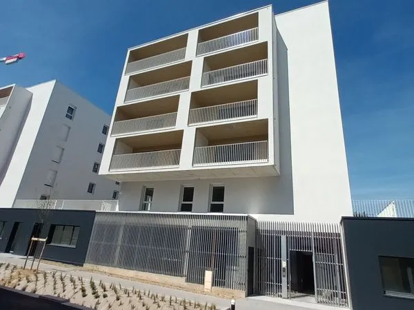 Location Appartement 2 pièces 44m² 
