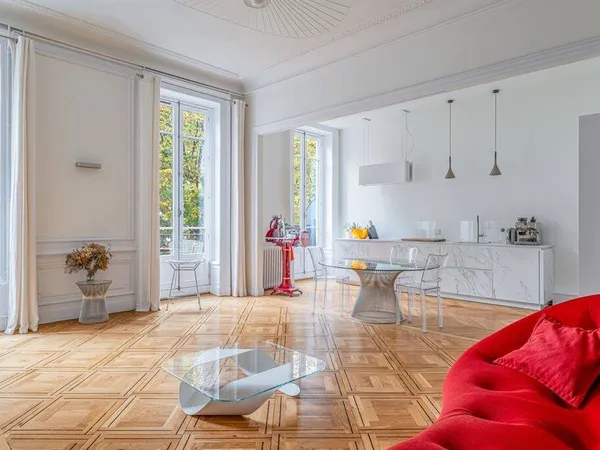Appartement 4 pièces 127 m² 