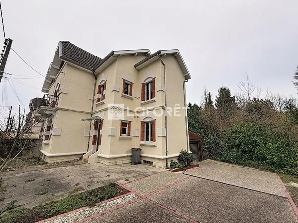 Maison 6 pièces 135 m² 