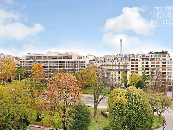 Appartement 4 pièces 150 m² 