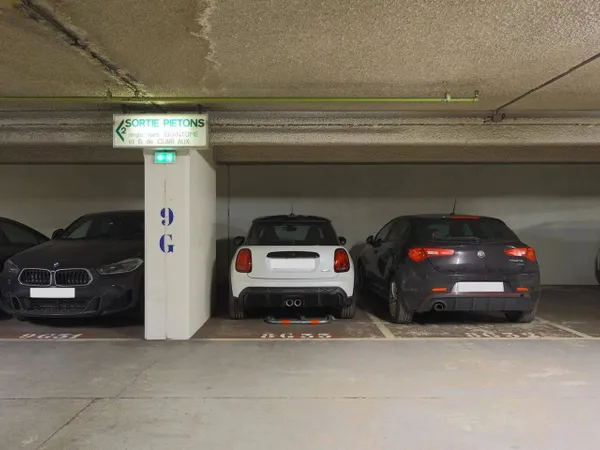 Parking 11 m² 