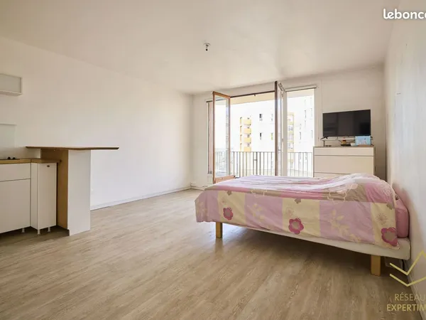 Appartement 1 pièce 33 m² 