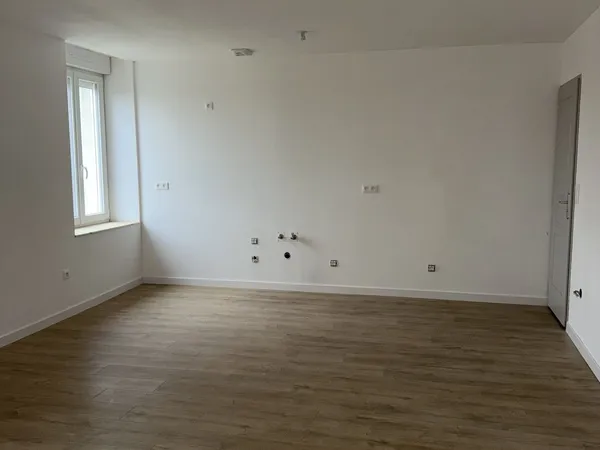 Appartement 4 pièces 77 m² 