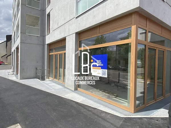 Nantes Est - Local commercial neuf 120 m² à louer 