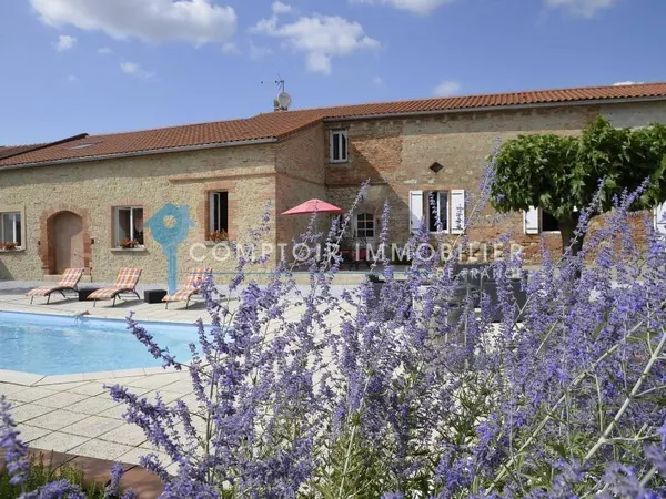 Maison 18 pièces 517 m² 