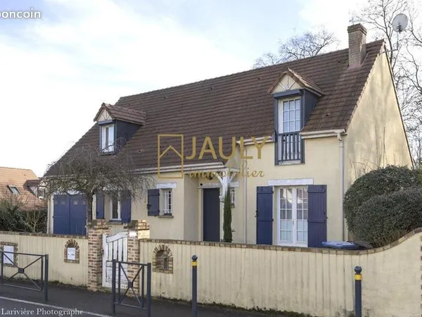 Maison 6 pièces 143 m² 