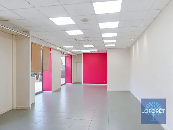 Fonds de commerce 84 m² 
