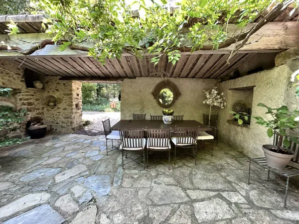 Maison 11 pièces 200 m² 