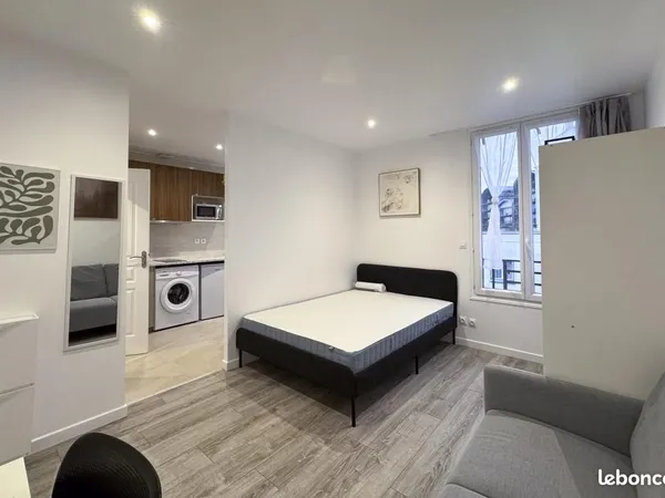 Studio 1 pièce 21 m² 