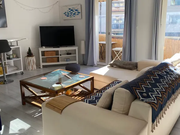 Loue appartement en colocation - 100m² 