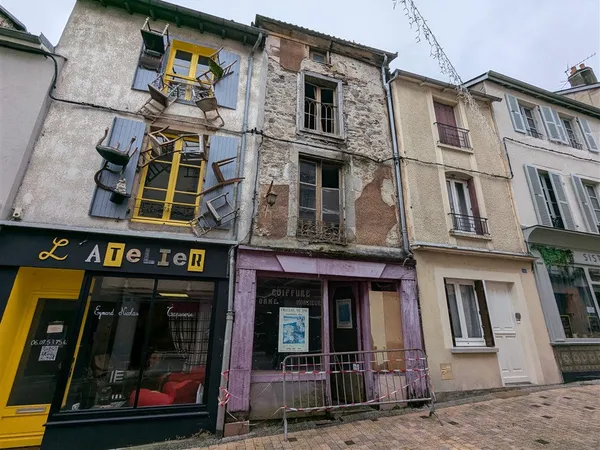 Ancien commerce à restaurer 
