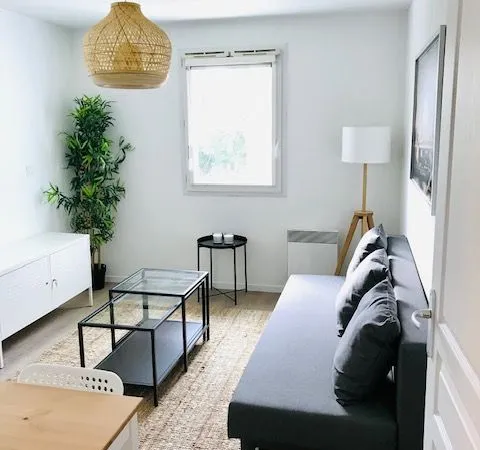 Beau studio meublé x Facultés 
