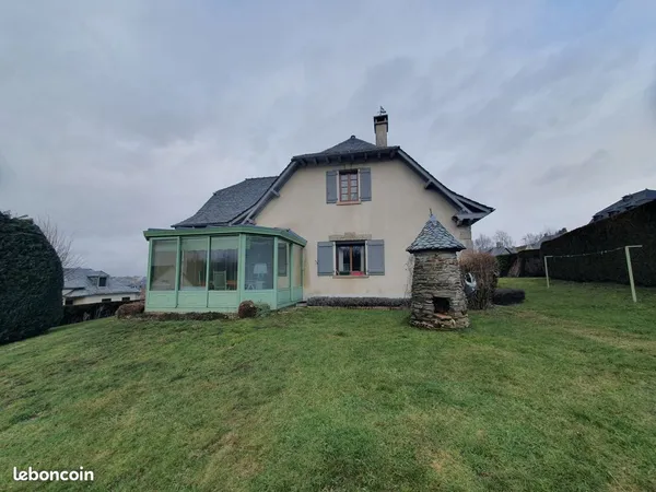 Maison 9 pièces 280 m² 