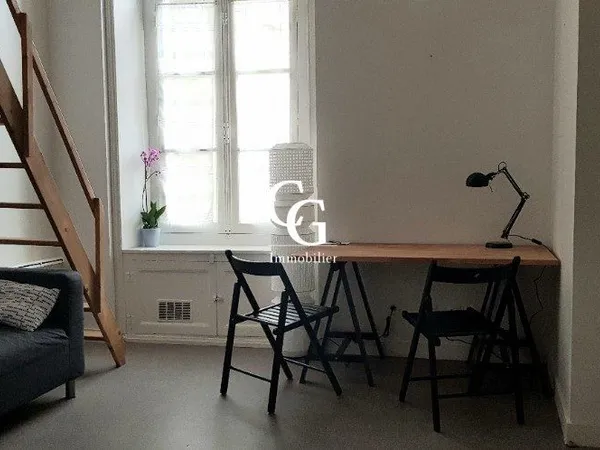 Studio 1 pièce 24 m² 