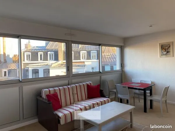 Studio 1 pièce 31 m² 