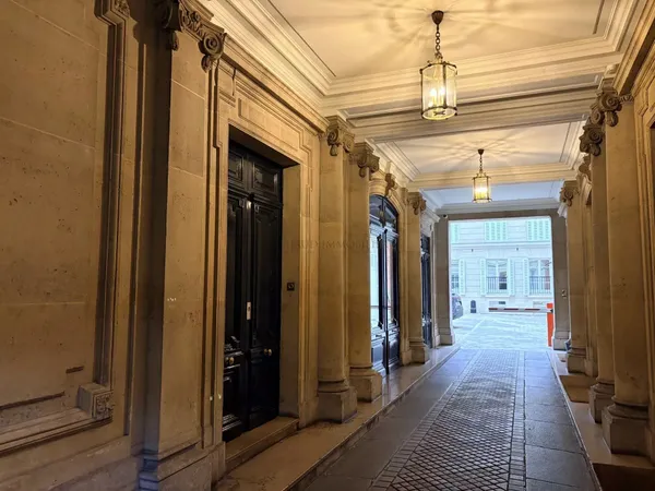 Location cave de 15m2 - Boulevard Haussmann 75008 Paris 