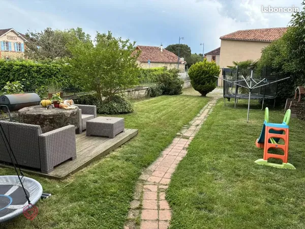 Maison 8 pièces 169 m² 
