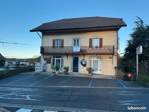Arcade commerciale de 44 m² 