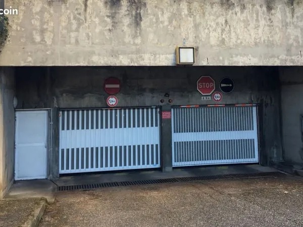 Garage a louer