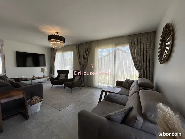 Maison 5 pièces 150 m² 
