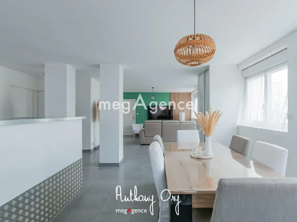 Appartement 4 pièces - 90 m² 